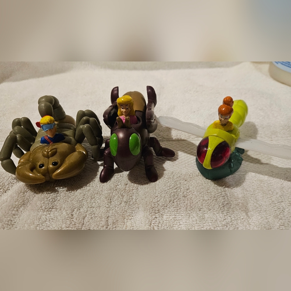 1998 BURGER KING BUG RIDERS TOYS